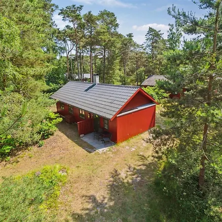 Wale - 100m From The Sea By Interhome *