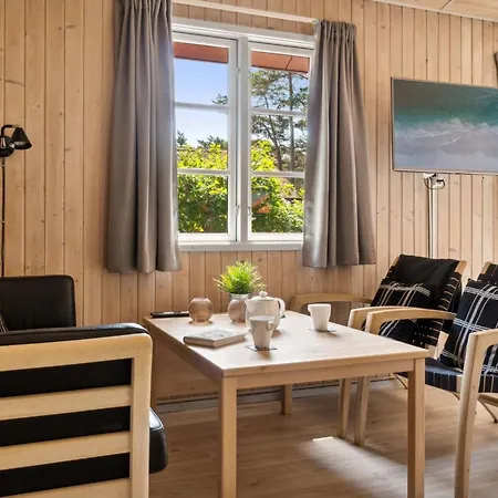 Dom wakacyjny Wale - 100m From The Sea By Interhome *