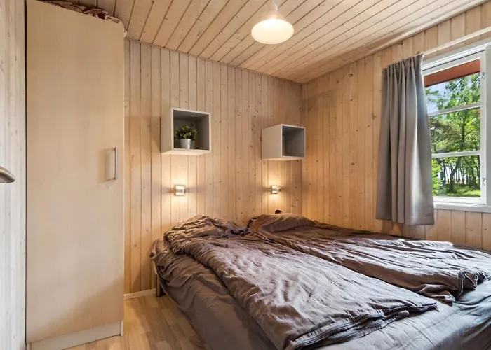 Wale - 100m From The Sea By Interhome